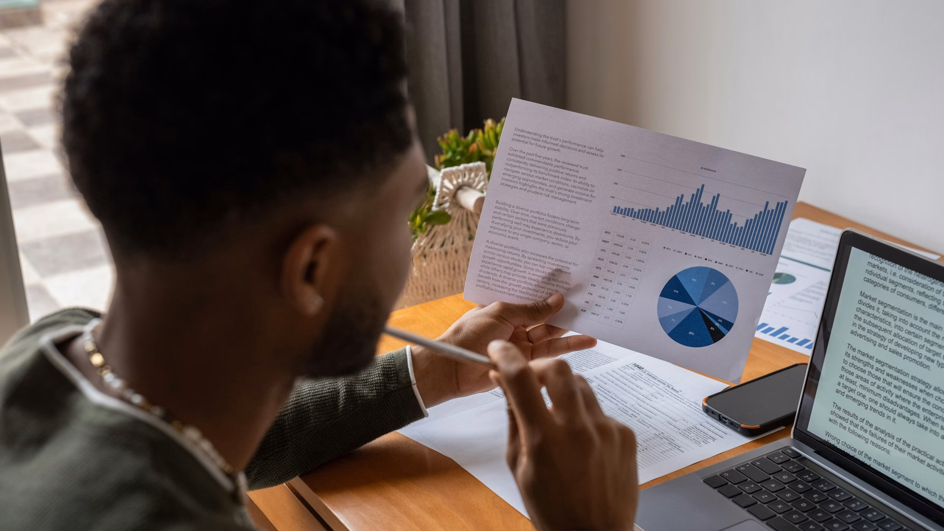 AI Mirrors Human Biases in Economic Choices