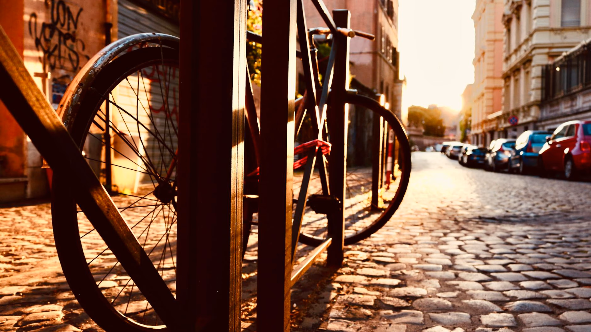 자전거를 찾아 로마를 헤매는 한 남자